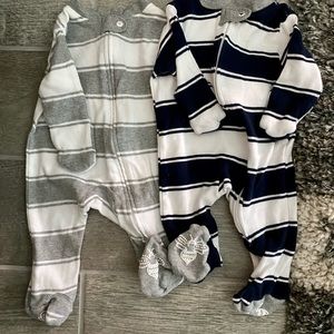 2 pairs of Burts bees pajamas